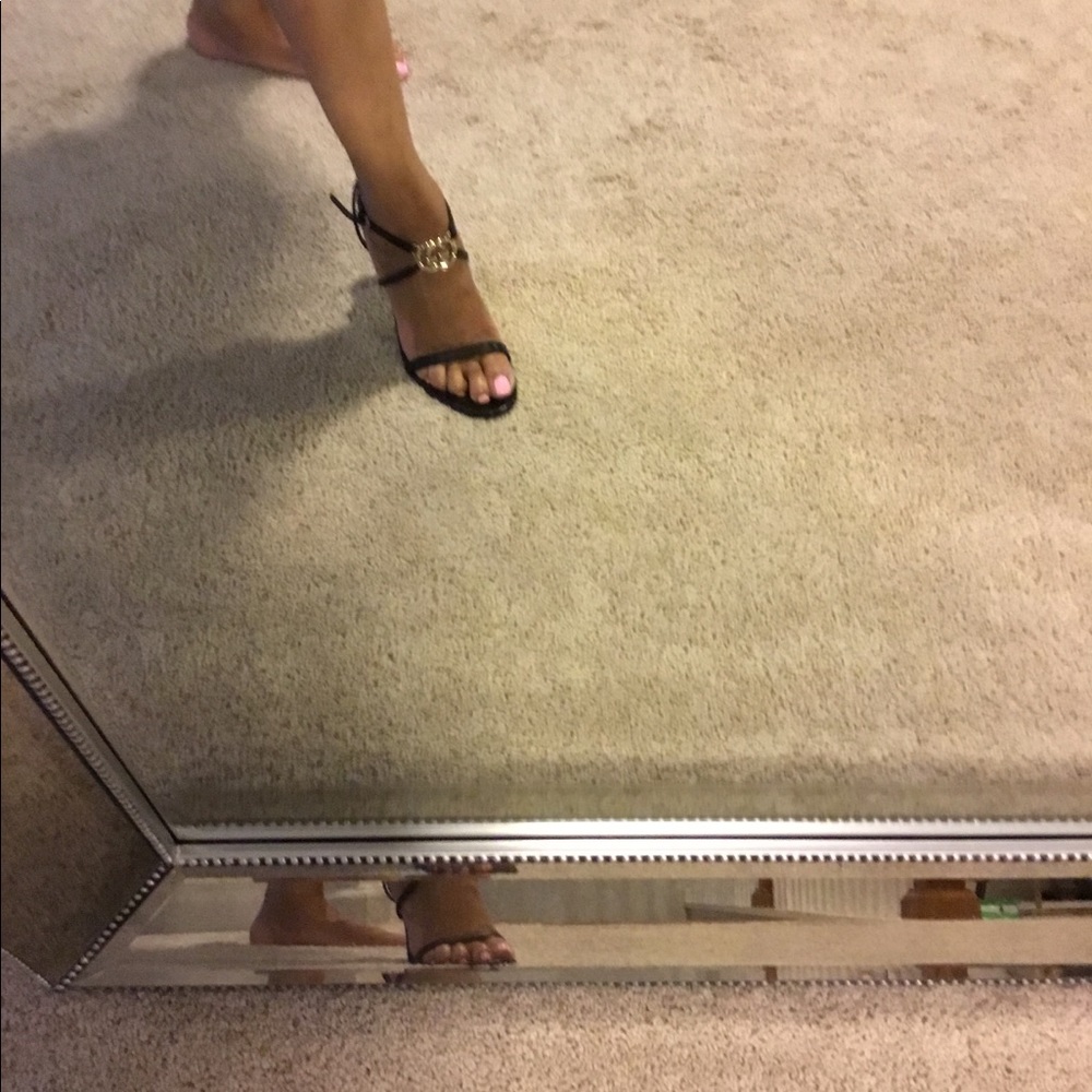 Shoes - Picture 4 of 5
